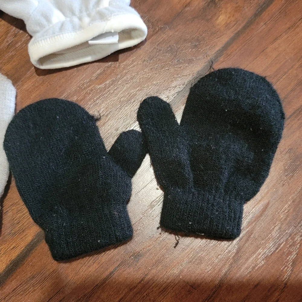 Infant mittens